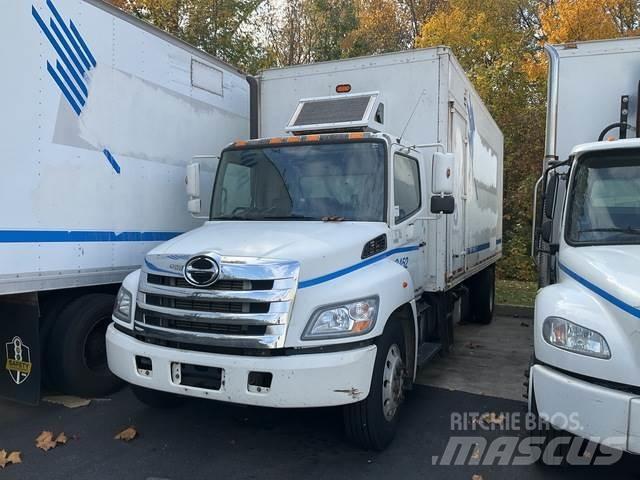 Hino 338 Fast kasse