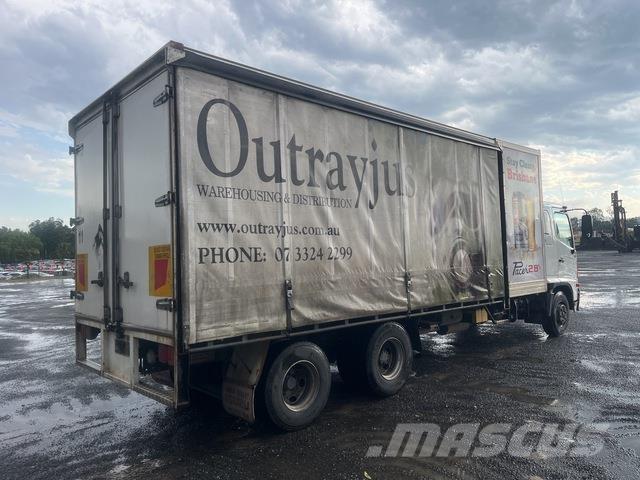 Hino FD1J Lastbil - Gardin