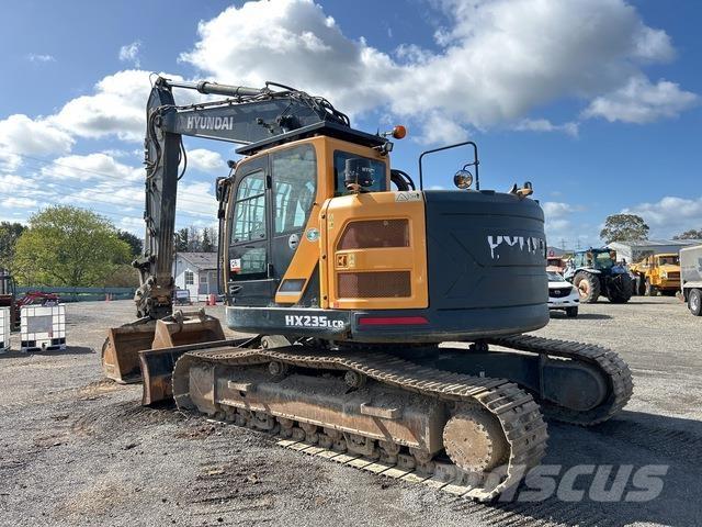 Hyundai HX235L Gravemaskiner på larvebånd