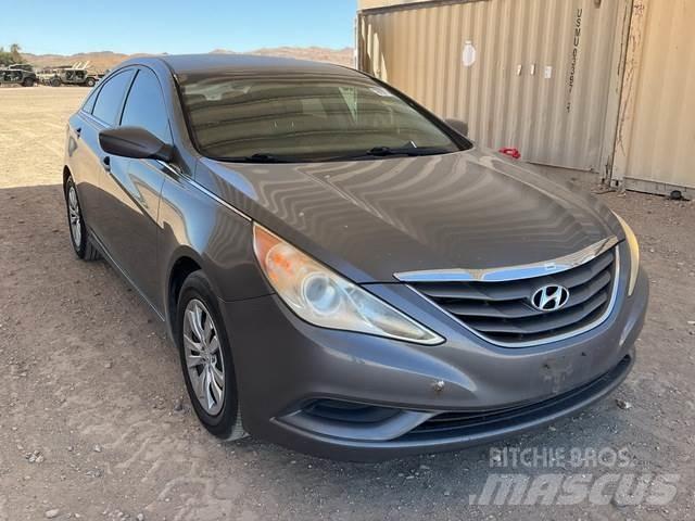 Hyundai Sonata Biler