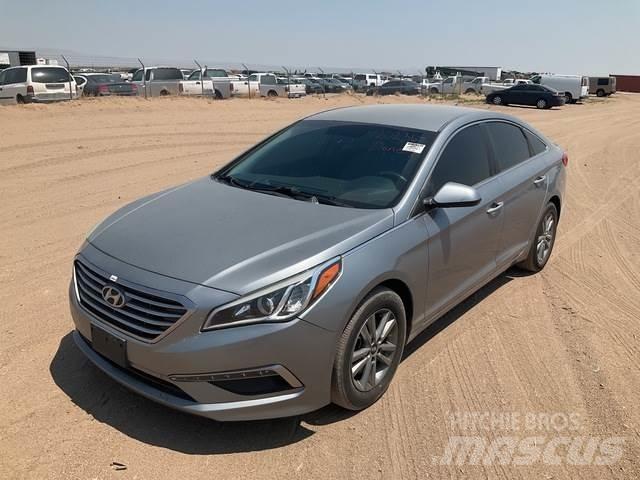 Hyundai Sonata Biler