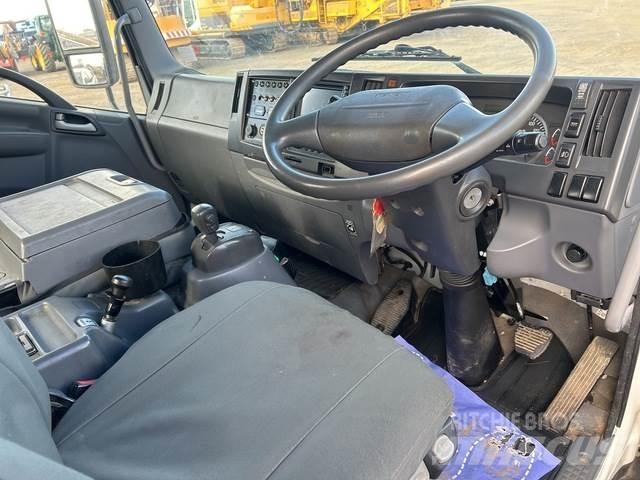 Isuzu FRR600 Lastbilmonterede lifte