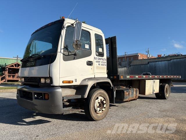 Isuzu FTR Lastbil med lad/Flatbed