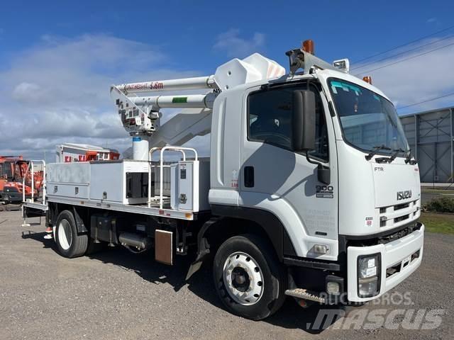 Isuzu FTR900 Lastbilmonterede lifte