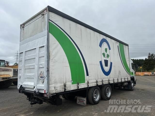 Isuzu FVR950M Lastbil - Gardin