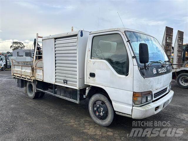Isuzu NPR 350 Lastbil med lad/Flatbed