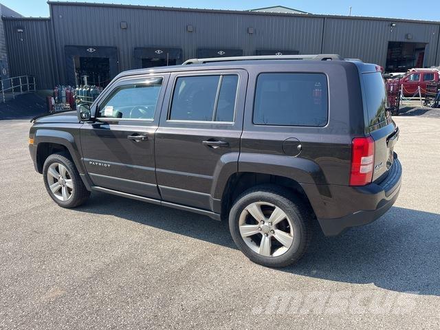Jeep Patriot Biler