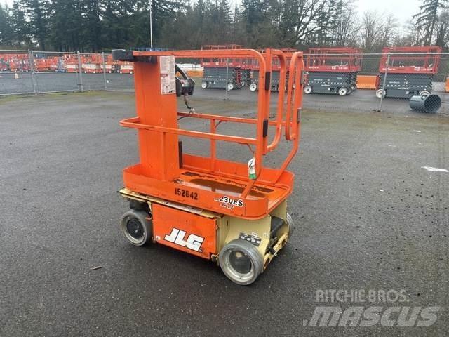 JLG 1230ES Søjlelifte
