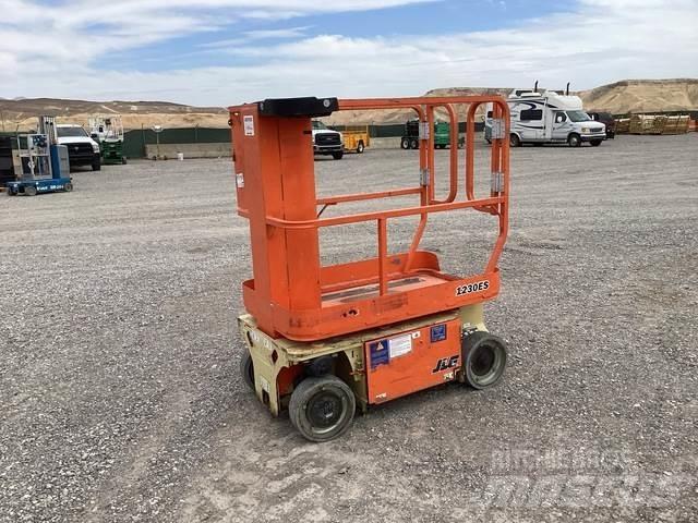 JLG 1230ES Søjlelifte