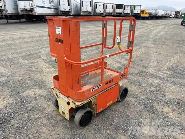 JLG 1230ES Søjlelifte
