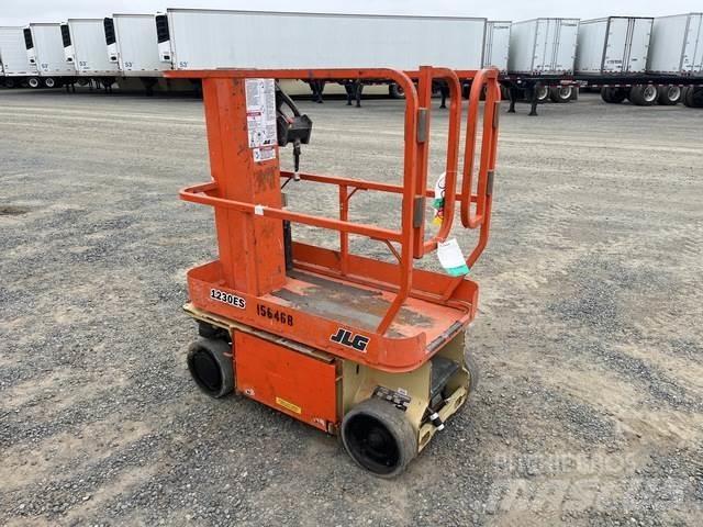 JLG 1230ES Søjlelifte