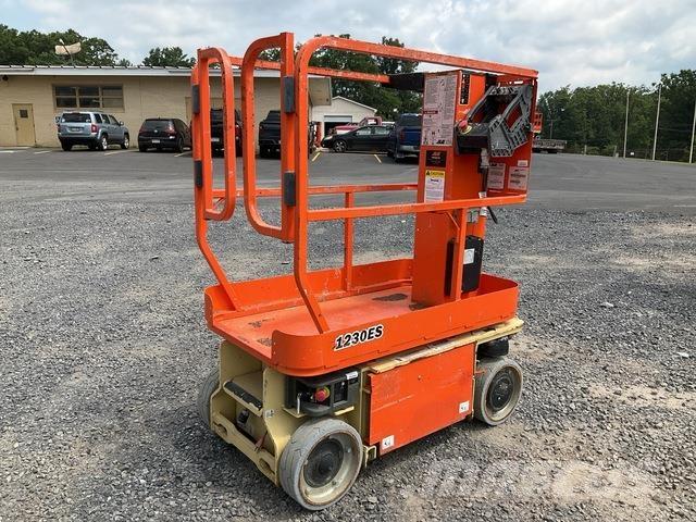 JLG 1230ES Søjlelifte