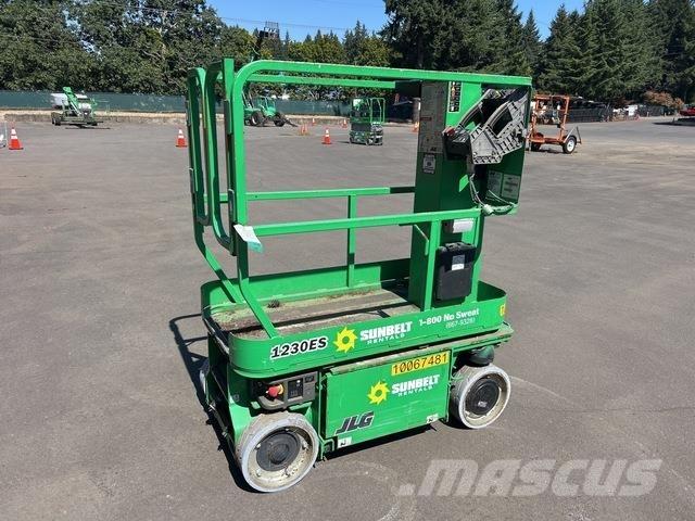 JLG 1230ES Søjlelifte