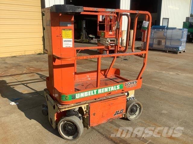 JLG 1230ES Søjlelifte