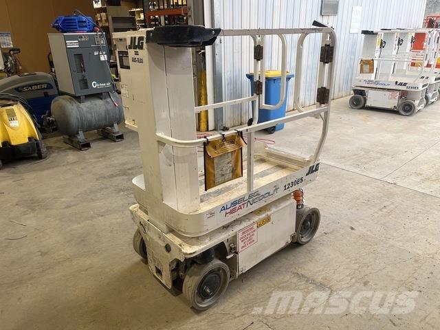 JLG 1230ES Søjlelifte