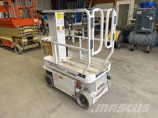 JLG 1230ES Søjlelifte