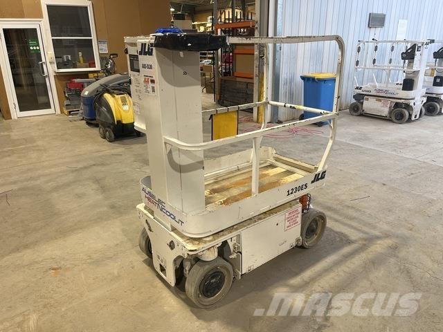 JLG 1230ES Søjlelifte