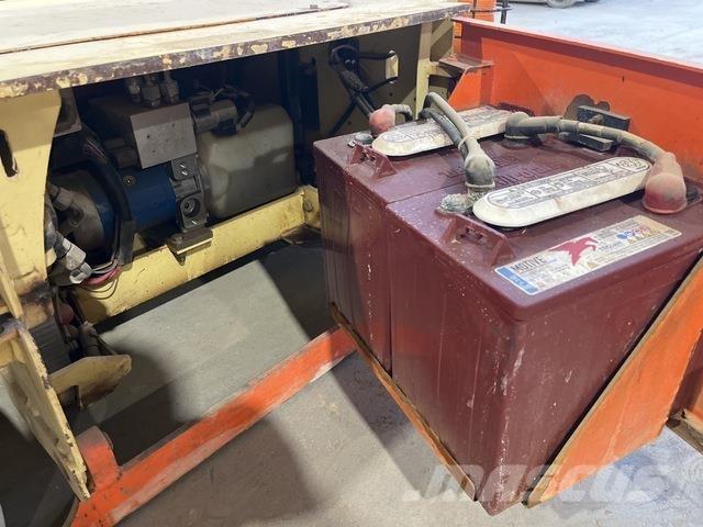 JLG 1230ES Søjlelifte