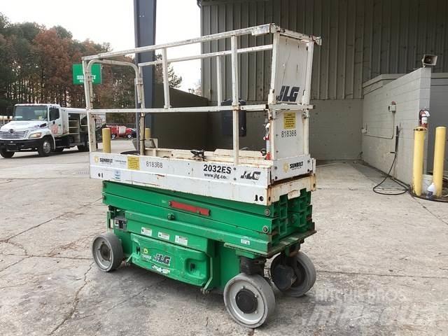 JLG 2032ES Saxlifte