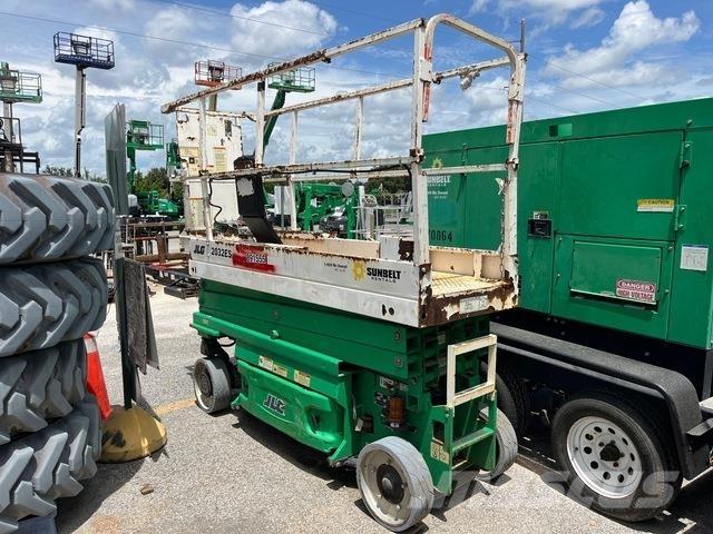 JLG 2032ES Saxlifte
