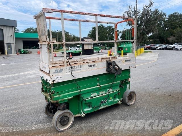 JLG 2032ES Saxlifte