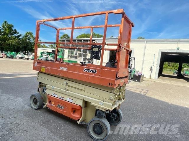 JLG 2032ES Saxlifte