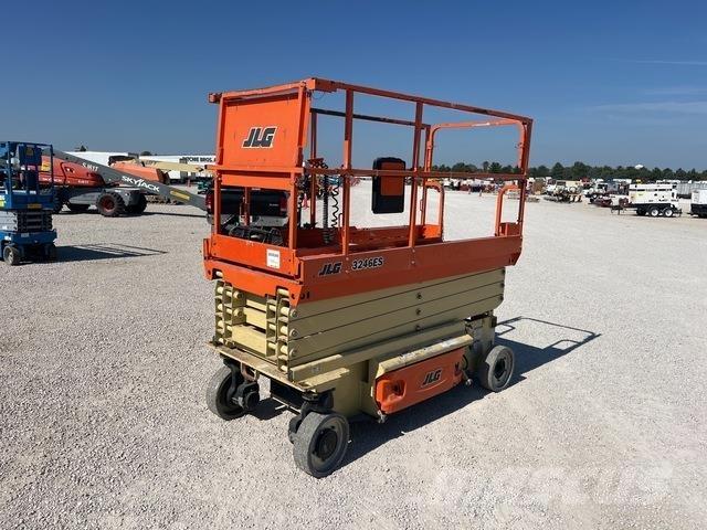 JLG 3246ES Saxlifte