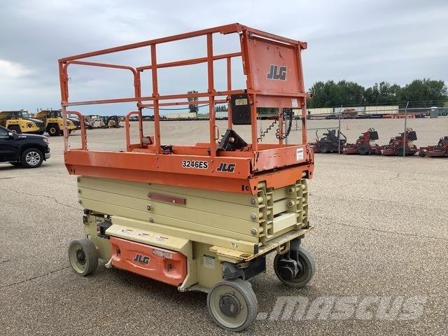 JLG 3246ES Saxlifte