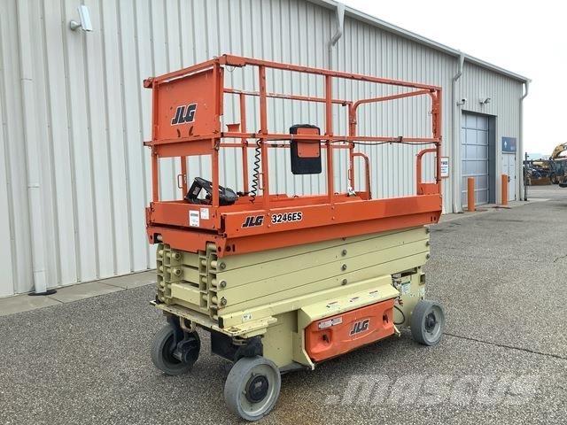 JLG 3246ES Saxlifte