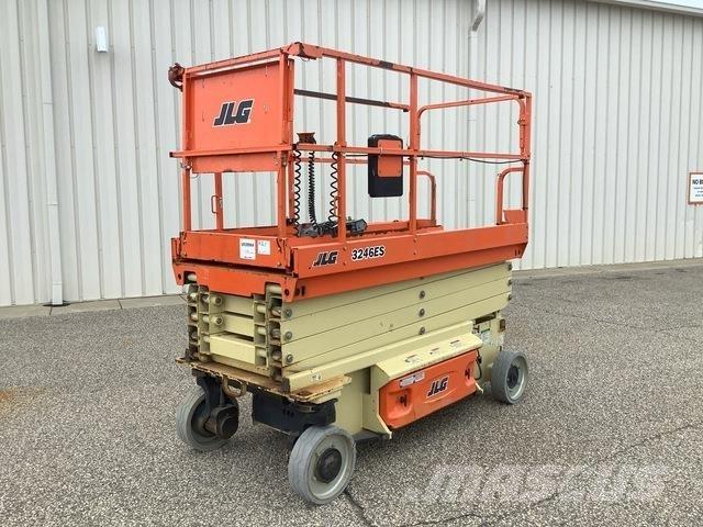 JLG 3246ES Saxlifte
