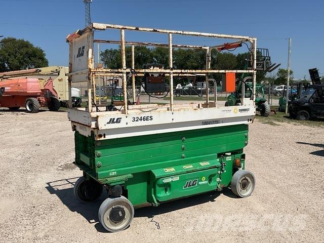 JLG 3246ES Saxlifte