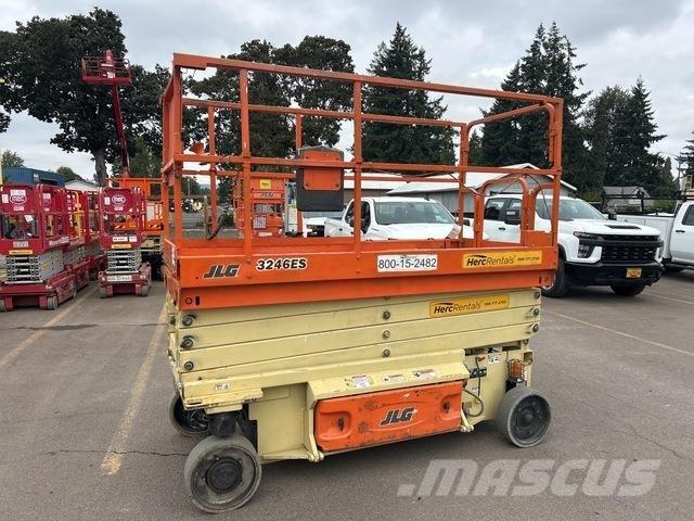JLG 3246ES Saxlifte