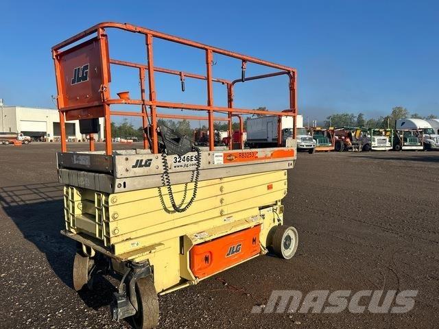 JLG 3246ES Saxlifte
