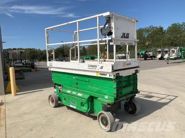 JLG 3246ES Saxlifte