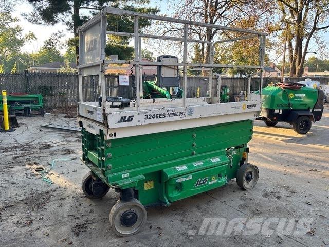 JLG 3246ES Saxlifte