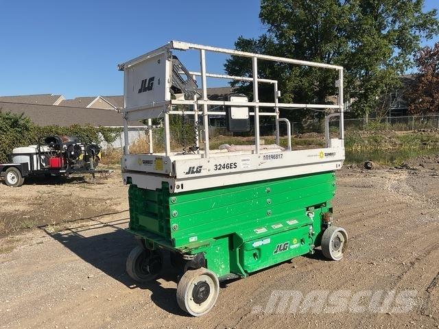JLG 3246ES Saxlifte