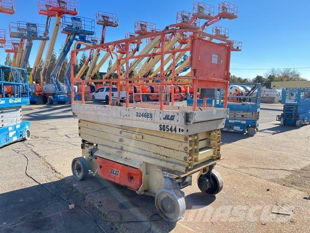 JLG 3246ES Saxlifte