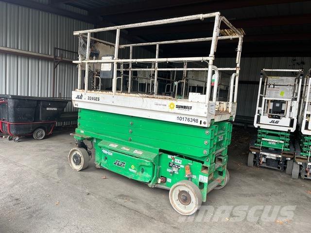 JLG 3246ES Saxlifte
