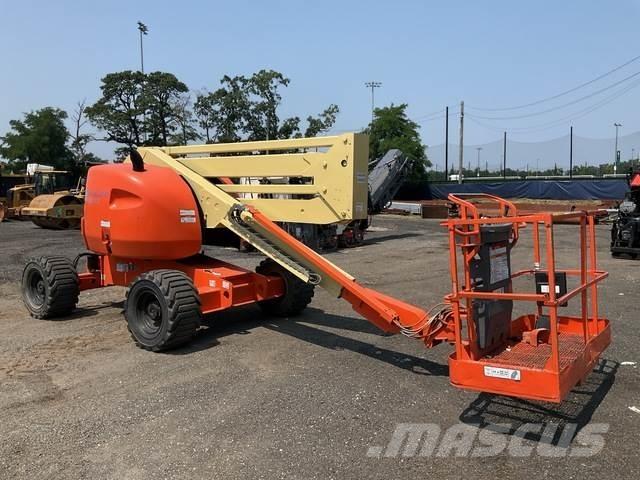 JLG 450A Bomlifte med knækarm
