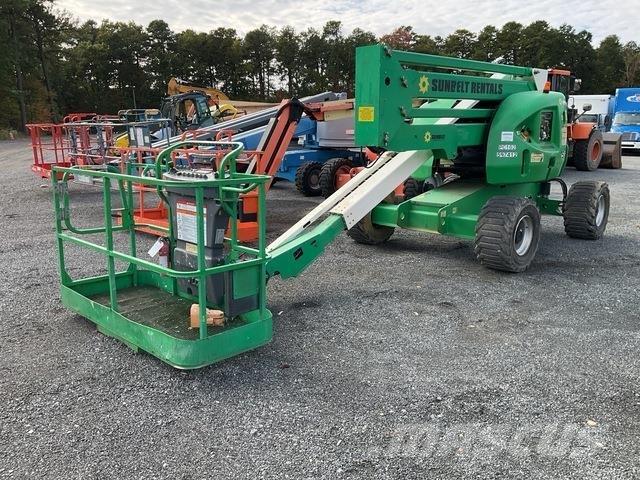 JLG 450A Bomlifte med knækarm
