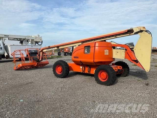 JLG 600A Bomlifte med knækarm