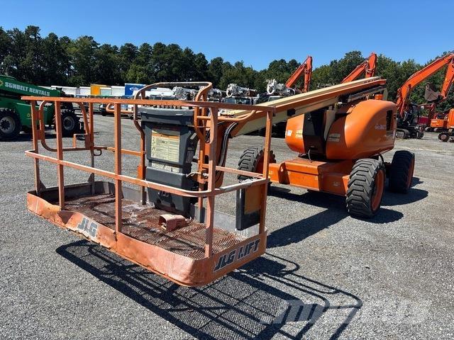 JLG 600A Bomlifte med knækarm