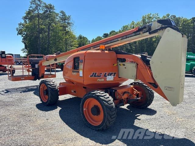 JLG 600A Bomlifte med knækarm