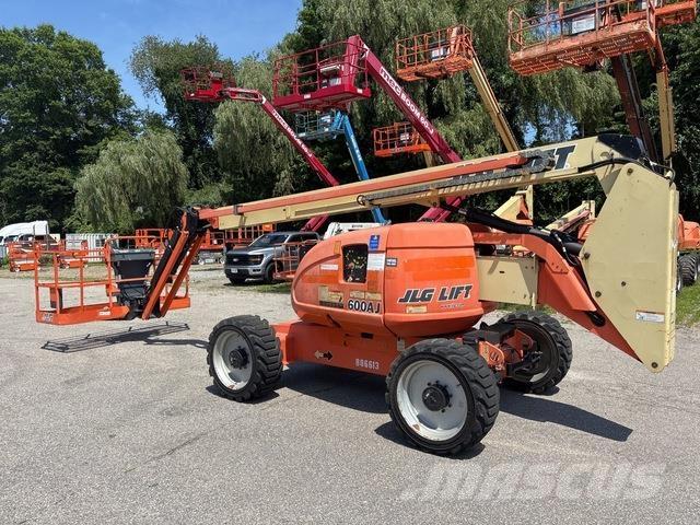 JLG 600AJ Bomlifte med knækarm