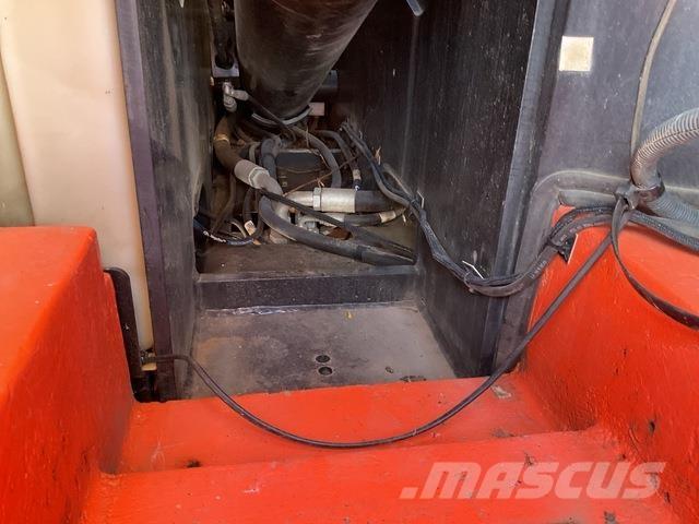 JLG 600AJ Bomlifte med knækarm