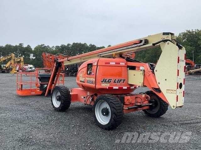 JLG 600AJ Bomlifte med knækarm