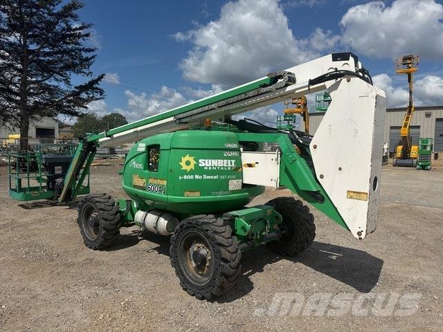 JLG 600AJN Bomlifte med knækarm