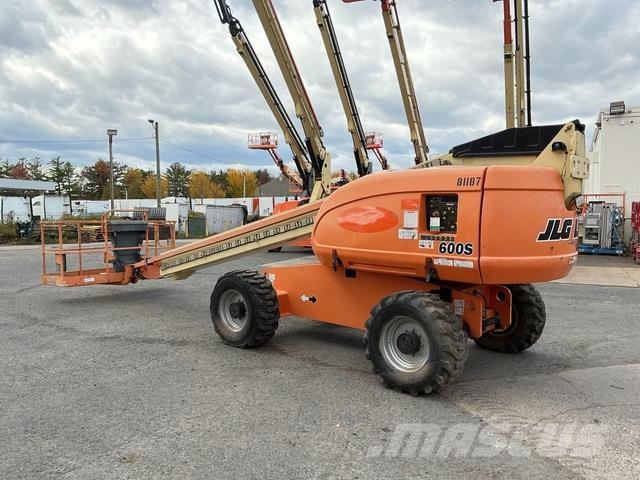 JLG 600S Teleskoplifte