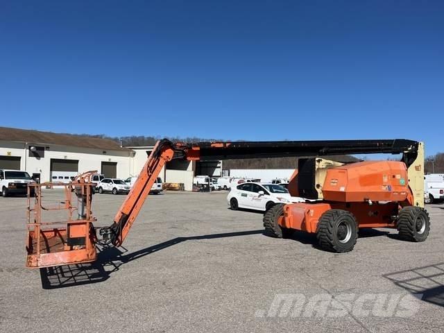JLG 800 AJ Bomlifte med knækarm