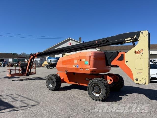 JLG 800 AJ Bomlifte med knækarm